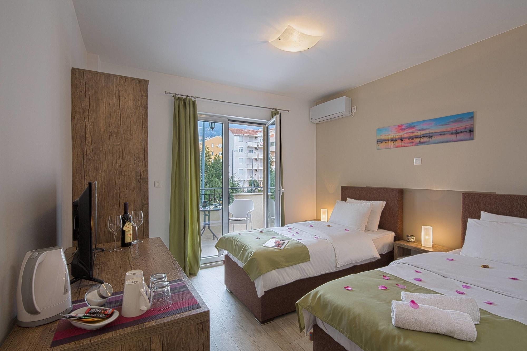 Le Marc Guest House Budva Exteriér fotografie