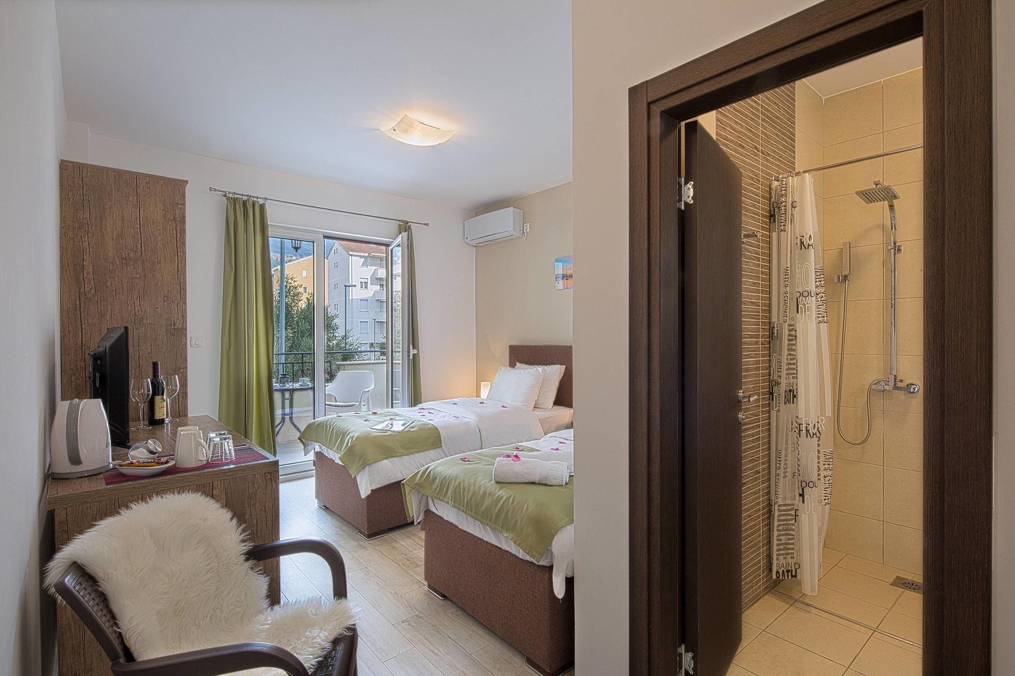 Le Marc Guest House Budva Exteriér fotografie