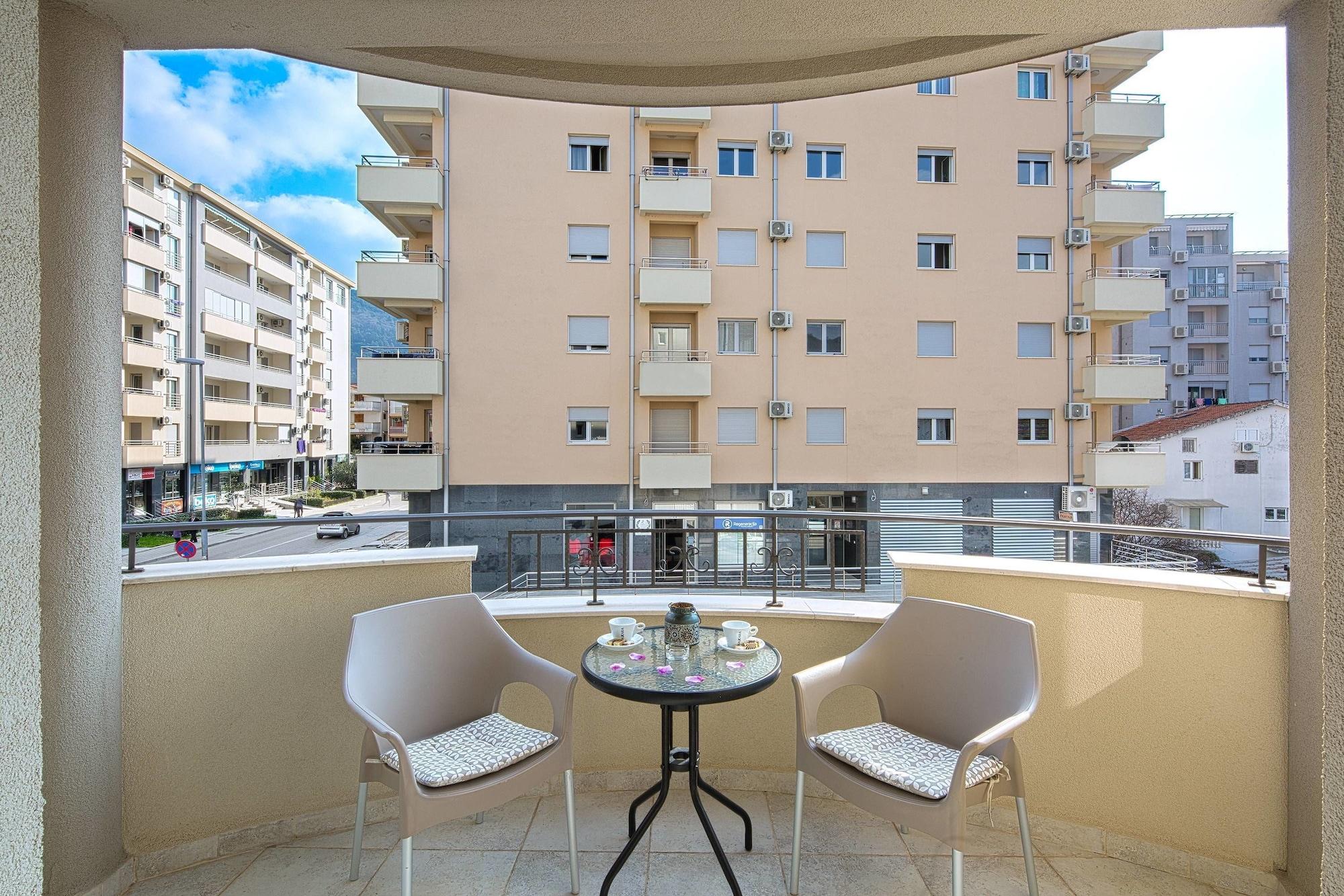 Le Marc Guest House Budva Exteriér fotografie